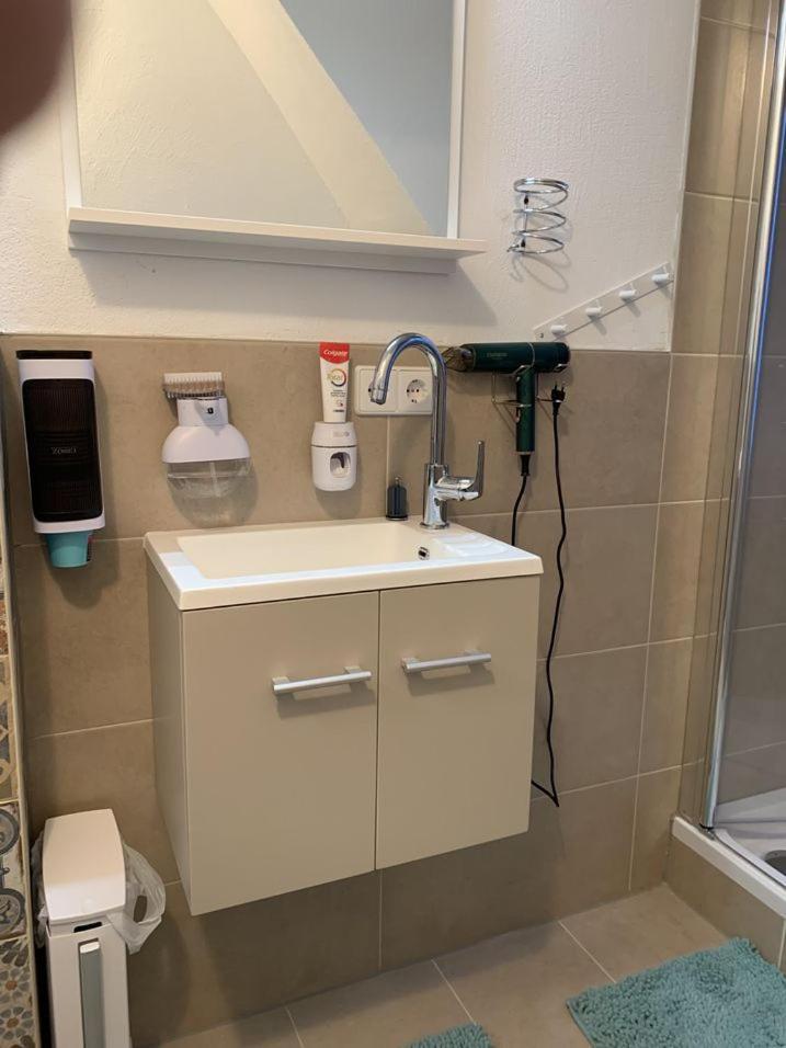 Hofesh Apartment Altdorf  Ngoại thất bức ảnh